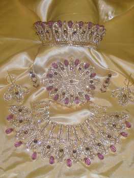 Фотоий: надувательство Jewels женщины