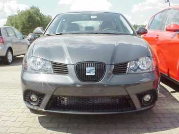 Фотоий: надувательство автомобили SEAT - Ibiza