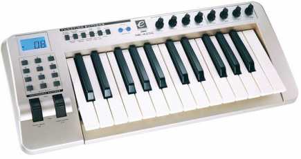 Фотоий: надувательство рояли и synthetizers EVOLUTION - MK425C