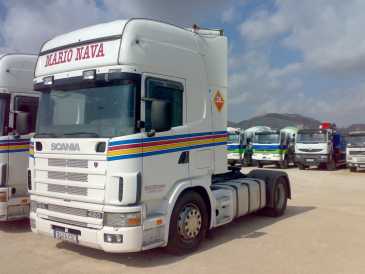 Фотоий: надувательство тележки и общие назначения SCANIA - R 124 420 4X2
