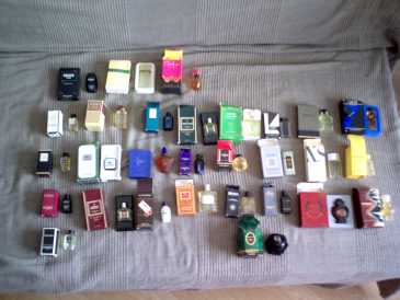 Фотоий: надувательство духи VENDS COLLECTION DE MINIATURES PARFUM