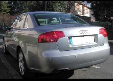 Фотоий: надувательство автомобили AUDI - A4