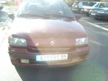 Фотоий: надувательство автомобили RENAULT - Clio