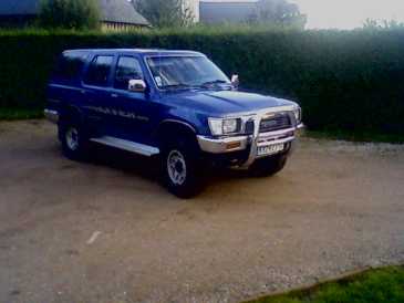 Фотоий: надувательство автомобили TOYOTA - Runner