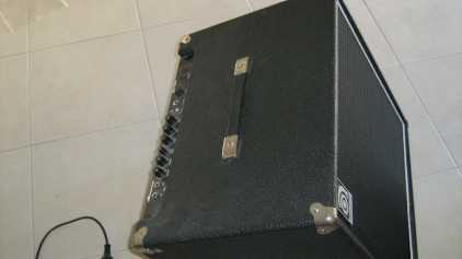 Фотоий: надувательство усилители AMPEG - BA-115T