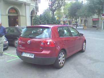 Фотоий: надувательство автомобили VOLKSWAGEN - Golf