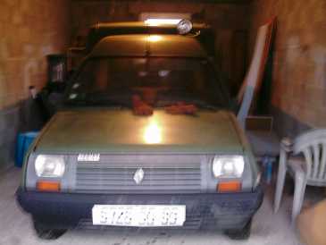 Фотоий: надувательство автомобили RENAULT - Express