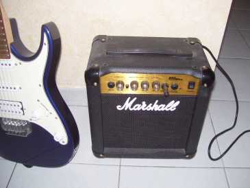 Фотоий: надувательство усилители MARSHALL - MG10CD