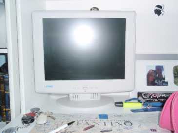 Фотоий: надувательство компьютеры офиса ASUS