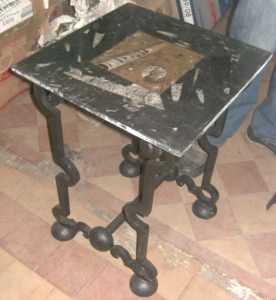 Фотоий: надувательство украшение TABLE EN MARBRE FOSSILISE - MARBRE FOSSILISE