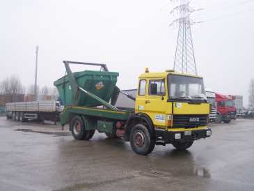 Фотоий: надувательство тележки и общие назначения IVECO - MULTIBENNA