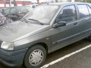Фотоий: надувательство автомобили RENAULT - Clio