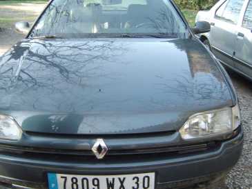 Фотоий: надувательство автомобили RENAULT - Safrane