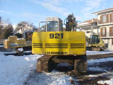 Фотоий: надувательство машины LIEBHERR - 921