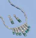 Фотоий: надувательство Jewels женщины - PERU AVENUE