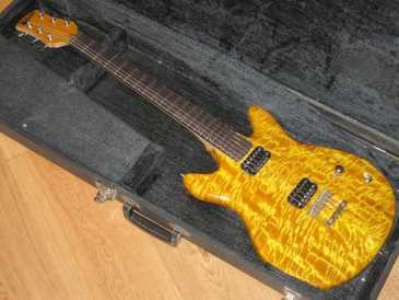 Фотоий: надувательство гитары и другие аппаратуры шнура DAGI - CHITARRA ELETTRICA LIUTERIA