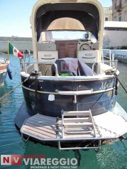 Фотоий: надувательство шлюпки CANTIERI MIMI - LIBECCIO 25 CABIN