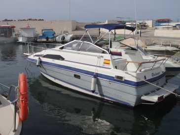 Фотоий: надувательство шлюпки BAYLINER - BAYLINER CIERA 2455