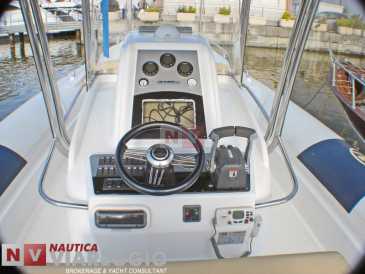 Фотоий: надувательство шлюпки NAUTILUS 33