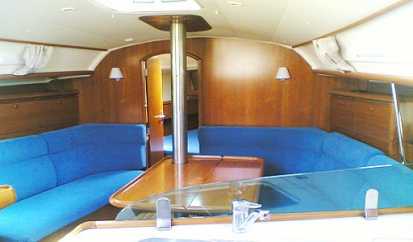 Фотоий: надувательство шлюпки JEANNEAU - SUN ODYSSEY 35