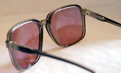 Фотоий: надувательство вспомогательное оборудование женщины - OCCHIALI LUNETTES GLASSES BRILLE LENTES BALENCIAGA