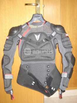 Фотоий: надувательство одежда люди - DAINESE - PROTECCIONES BMX