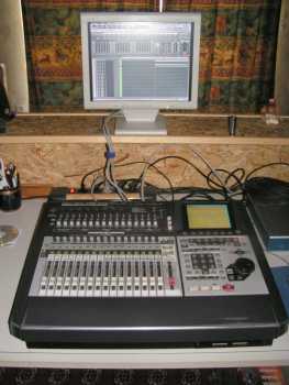 Фотоий: надувательство другие ROLAND - HOME STUDIO COMPLET