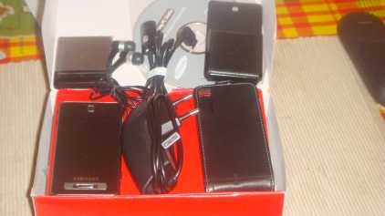 Фотоий: надувательство телефоны клетки SAMSUNG - F480 BLACK