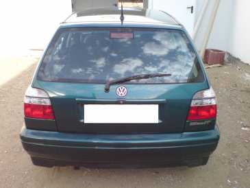 Фотоий: надувательство автомобили VOLKSWAGEN - Golf