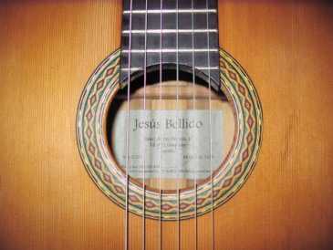 Фотоий: надувательство гитары и другие аппаратуры шнура JESUS BELLIDO - JESUS BELLIDO