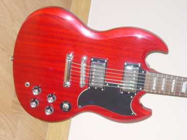 Фотоий: надувательство гитары и другие аппаратуры шнура EPIPHONE SG - SG EPIPHONE