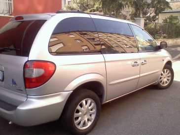 Фотоий: надувательство автомобили CHRYSLER - Voyager