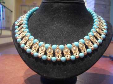 Фотоий: надувательство Jewels женщины