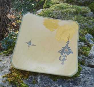 Фотоий: надувательство украшение MILI - PLAT FAIENCE ARTISANALE