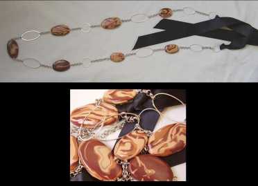 Фотоий: надувательство Jewels женщины
