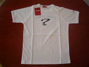 Фотоий: надувательство одежда женщины - GUESS - POLO+ T-SHIRT