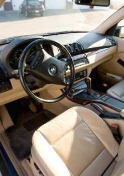 Фотоий: надувательство автомобили BMW - X5