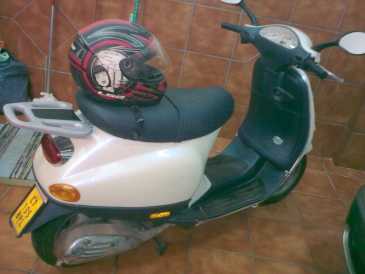 Фотоий: надувательство мотовелосипеды 50 cc - PIAGGIO