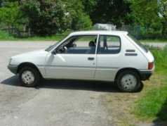 Фотоий: надувательство автомобили PEUGEOT - 205