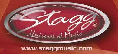 Фотоий: надувательство гитары и другие аппаратуры шнура STAGG - FOLK STAGG
