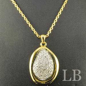 Фотоий: надувательство Jewels женщины
