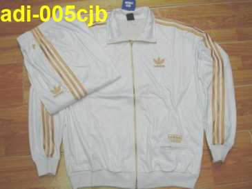 Фотоий: надувательство одежда ADIDAS - CHILE 62