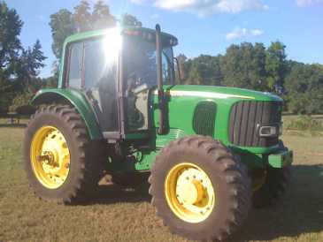 Фотоий: надувательство автомобили JOHN DEERE 7320