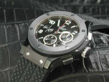 Фотоий: надувательство вахты люди - HUBLOT - BING BANG