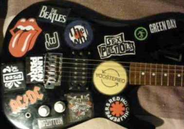Фотоий: надувательство гитары и другие аппаратуры шнура KRAMER - STRATOCASTER