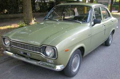 Фотоий: надувательство автомобили FORD - Escort
