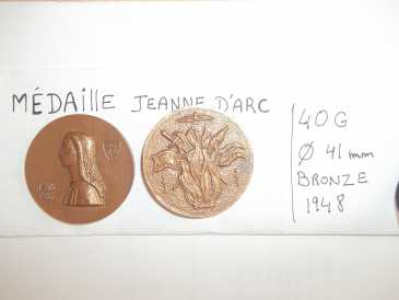 Фотоий: надувательство медали/badges/voinskie предметы JEANNE D'ARC ET CHARLES 7 - память медали