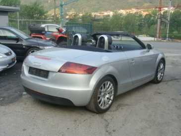 Фотоий: надувательство автомобили AUDI - TT