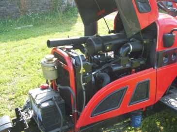 Фотоий: надувательство аграрные корабли KUBOTA - TRACTEUR