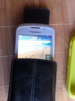 Фотоий: надувательство телефоны клетки BLACK BERRY - CURVE 8520